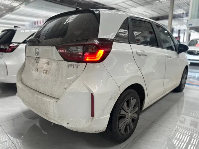 Honda Fit — Фото автомобиля 17