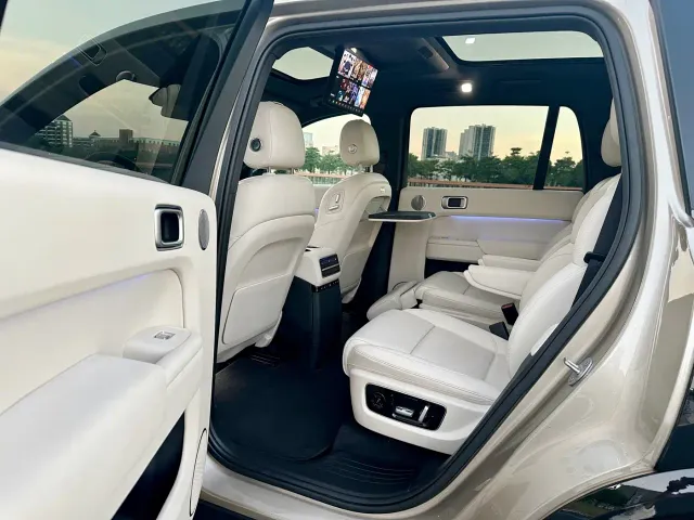 Li Auto L9 — Фото автомобиля 7