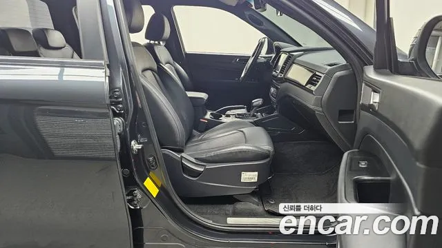 KG_Mobility_Ssangyong Rexton — Фото автомобиля 11