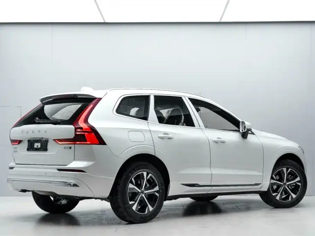 Volvo XC60 — Фото автомобиля 5