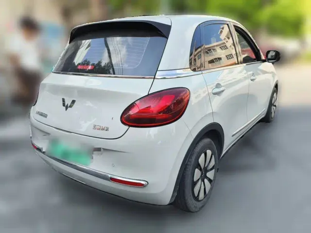 Wuling Bingo — Фото автомобиля 6