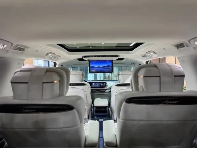 Buick Century 2023 2.0T 7-Seater World Edition — Фото автомобиля 20