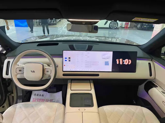 Li Auto Li Xiang L9 2026 Base Model — Фото автомобиля 11