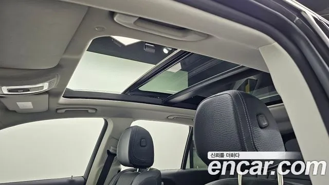 Mercedes-Benz GLE-Class — Фото автомобиля 29