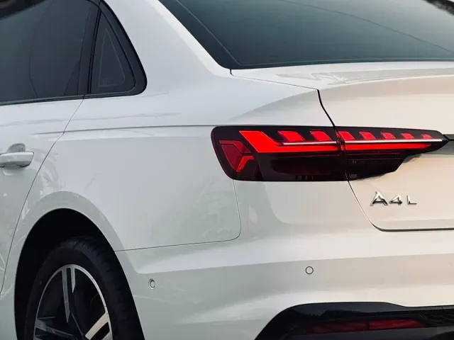 Audi A4L — Фото автомобиля 19