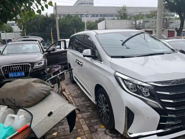 GAC Trumpchi M8 — Фото автомобиля 3
