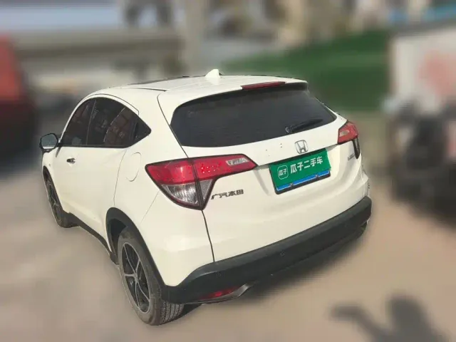 Honda Vezel — Фото автомобиля 4