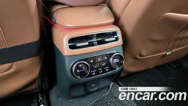 Genesis GV70 2.5T Бензин AWD — Фото автомобиля 19