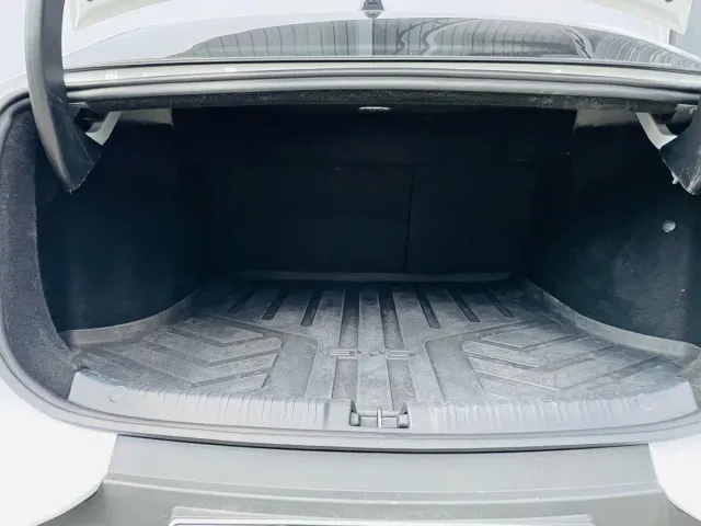 BYD Qin L 2025 EV 470KM Leading Edition — Фото автомобиля 10