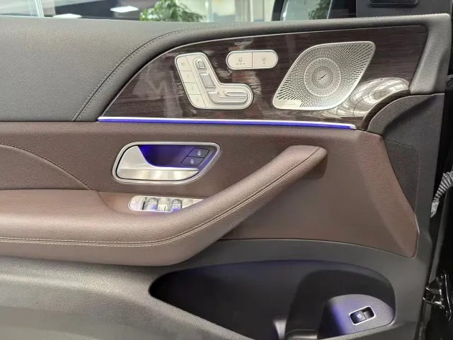 Mercedes-Benz GLS-Class — Фото автомобиля 9