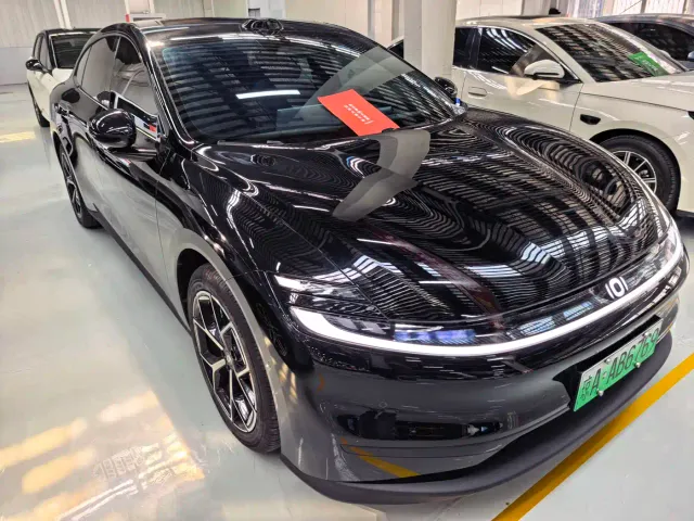 Changan Qiyuan A06 — Фото автомобиля 3
