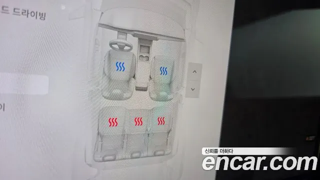 Tesla Model X — Фото автомобиля 17