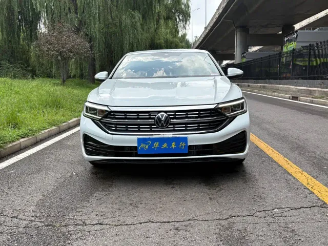 Volkswagen Sagitar — Фото автомобиля 2