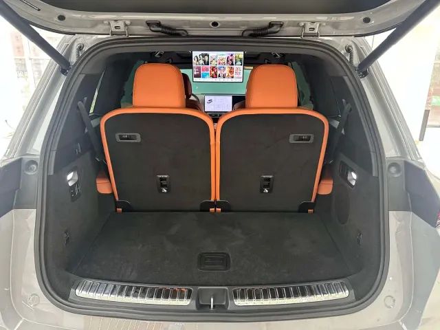 Li Auto L9 — Фото автомобиля 3