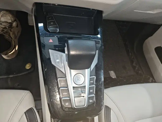 BYD Yuan Pro — Фото автомобиля 13