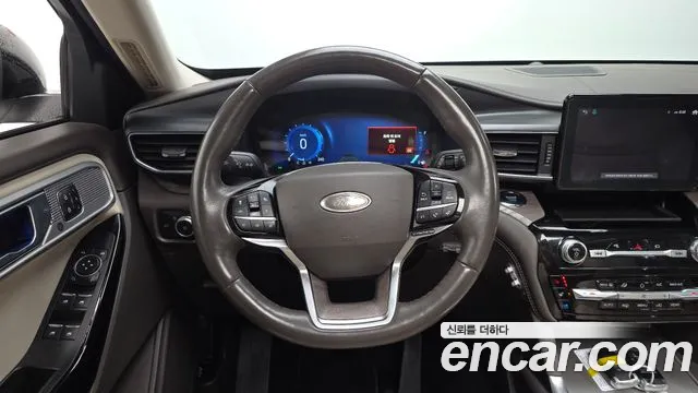Ford Explorer Explorer 6 поколение 3.0 Platinum 4WD — Фото автомобиля 12