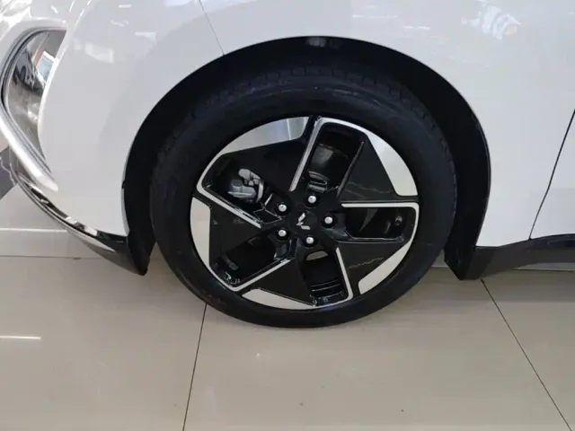 Wuling Starlight — Фото автомобиля 22