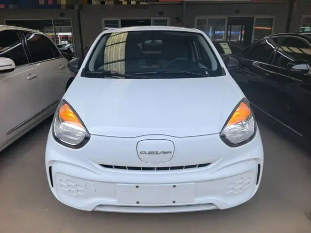 Roewe Clever — Фото автомобиля 2
