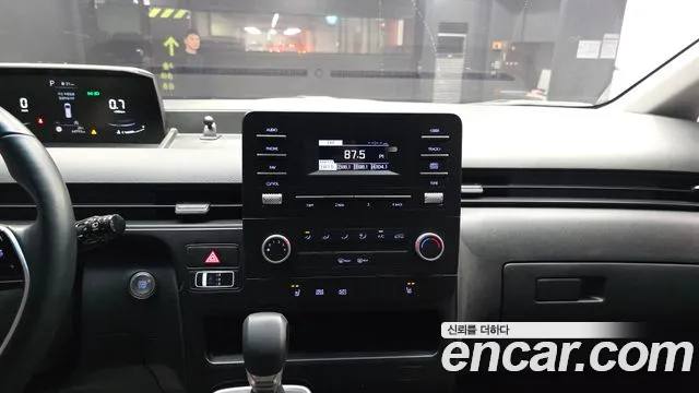 Hyundai Staria Staria — Фото автомобиля 14