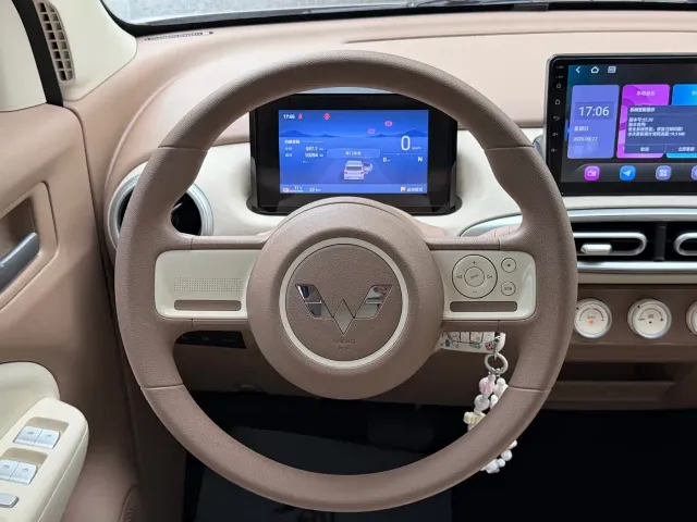Wuling Hongguang Mini EV — Фото автомобиля 10