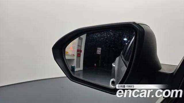 Hyundai Tucson Tucson (NX4) Дизель 2.0 4WD — Фото автомобиля 16