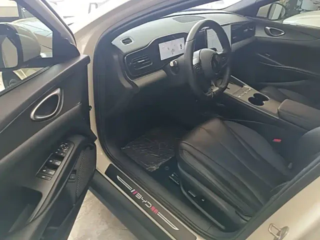 BYD Seal 06 — Фото автомобиля 15