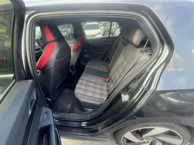 Volkswagen Golf GTI — Фото автомобиля 6