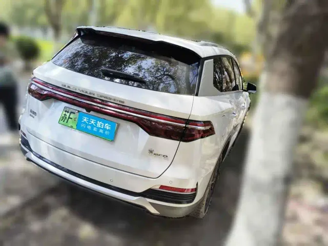 BYD Song Pro — Фото автомобиля 2