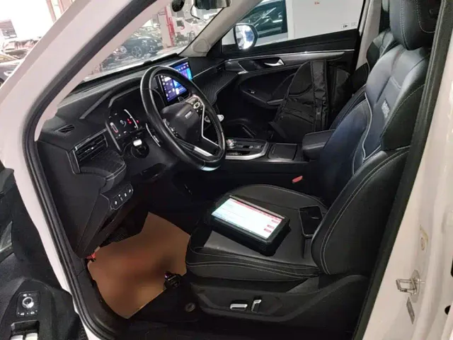 Haval Jolion — Фото автомобиля 14