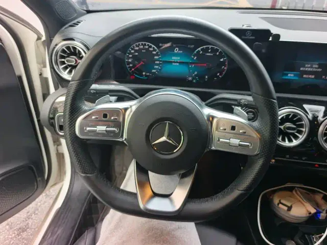 Mercedes-Benz A-Class — Фото автомобиля 14