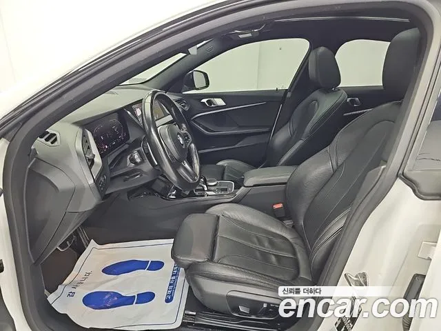 BMW 2 Series F44 — Фото автомобиля 11