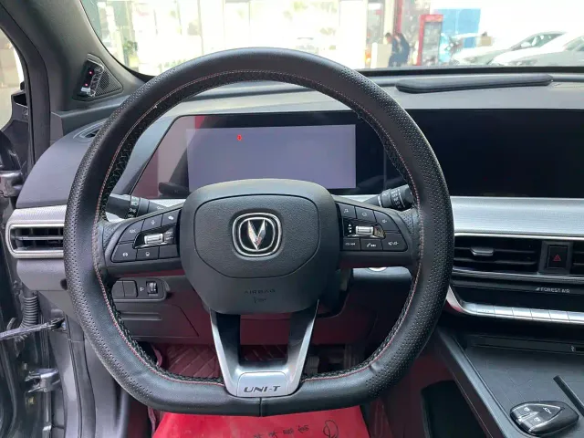 Changan UNI-T — Фото автомобиля 15