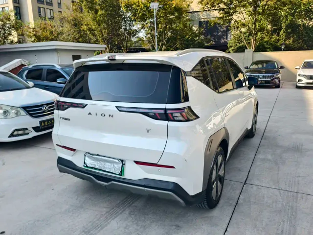 GAC Aion Y — Фото автомобиля 13