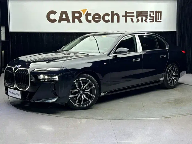 Фотография автомобиля — BMW 7 Series