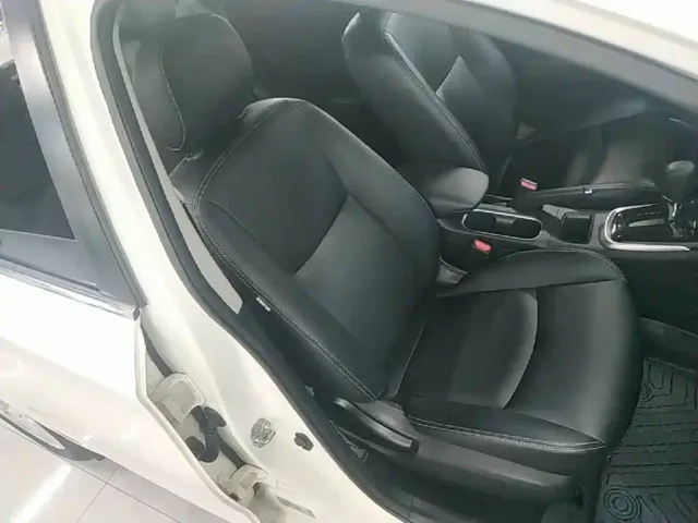 Nissan Tiida 2021 1.6L CVT Cool Edition — Фото автомобиля 24