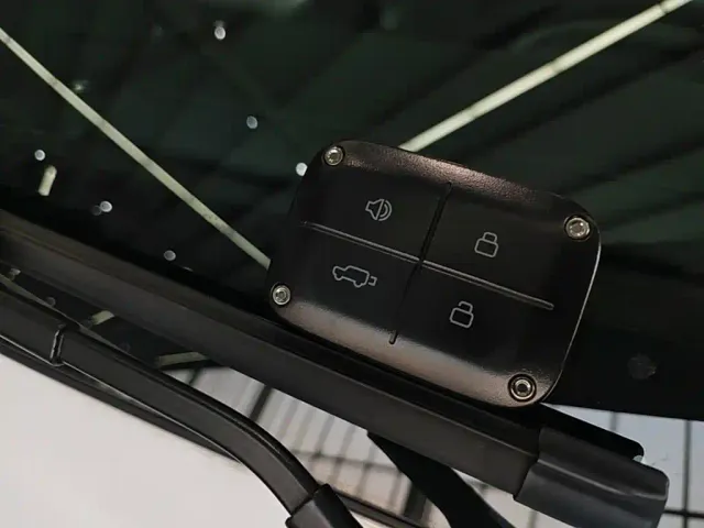 iCAR V23 — Фото автомобиля 8