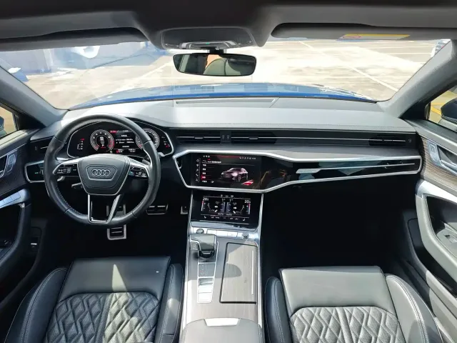 Audi Audi A6L 2025 45 TFSI quattro Premium Sport — Фото автомобиля 4
