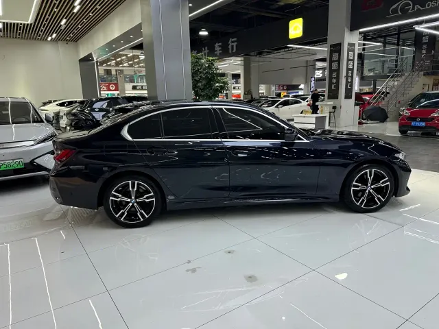BMW 3 Series — Фото автомобиля 16
