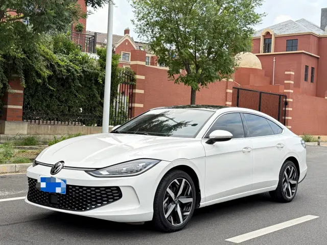 Фотография автомобиля — Volkswagen Lamando