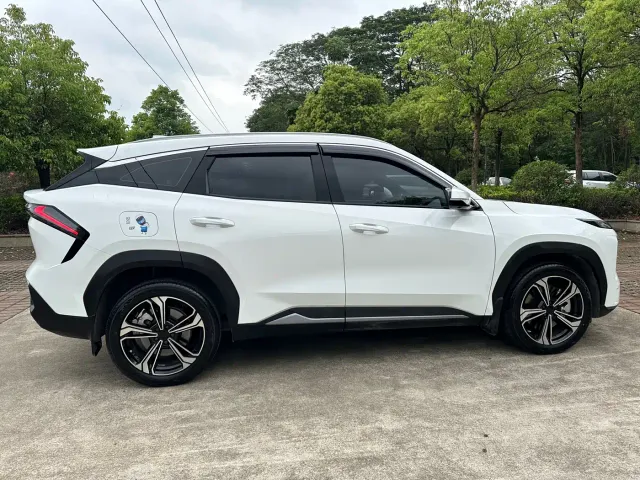 Geely Galaxy L7 — Фото автомобиля 22