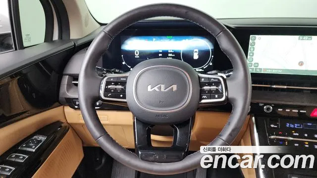 Kia Carnival Generation 4 — Фото автомобиля 20
