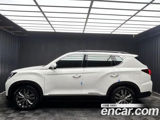 KG_Mobility_Ssangyong Rexton Rexton Arena Дизель 2.2 4WD — Фото автомобиля 3
