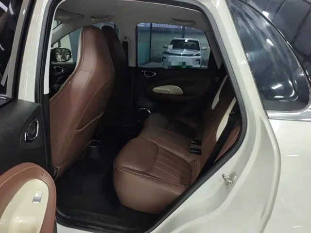 Wuling Bingo — Фото автомобиля 16