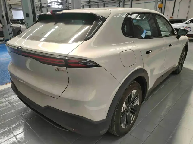 Deepal S05 — Фото автомобиля 3