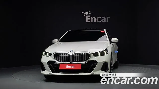 BMW 5-Series 5 серия (G60) 530i xDrive M Sport — Фото автомобиля 3