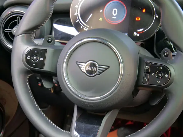 MINI Hatch — Фото автомобиля 11