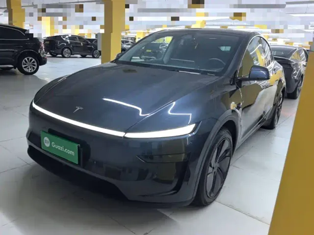 Фотография автомобиля — Tesla Model Y