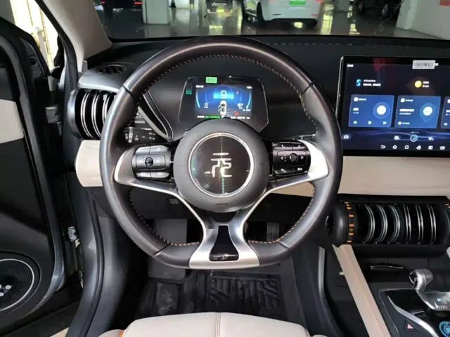 BYD Yuan PLUS — Фото автомобиля 10