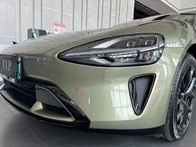 Xiaomi SU7 — Фото автомобиля 20
