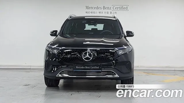 Mercedes-Benz EQB — Фото автомобиля 3